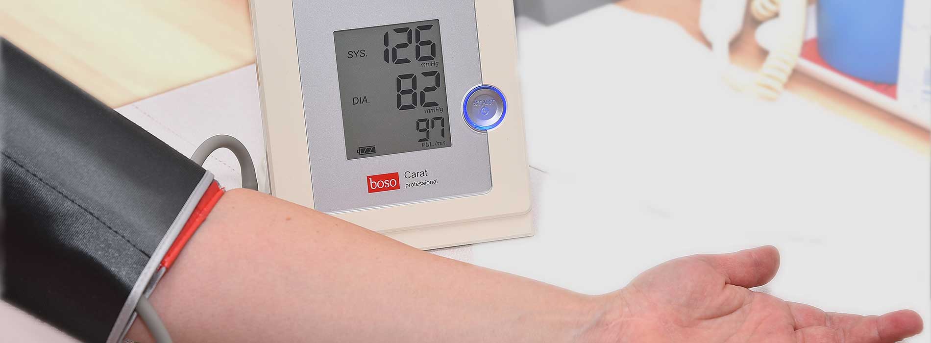 Hausarztpraxis Dr. Kamke: Blutdruckmessung